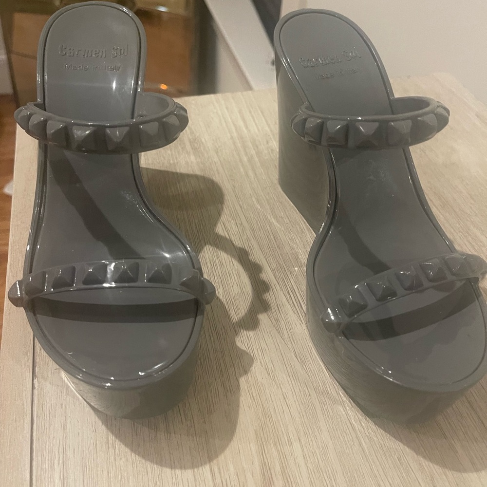 Carmen Sol Jelly Wedges Size 8 Medium Gray